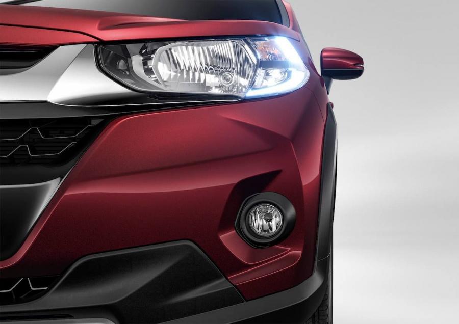 Детали экстерьера Honda WR-V 2017 года  (фото 7 из 35)